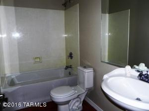 10458 E Capercaillie St, Tucson, AZ 85747 photo 9