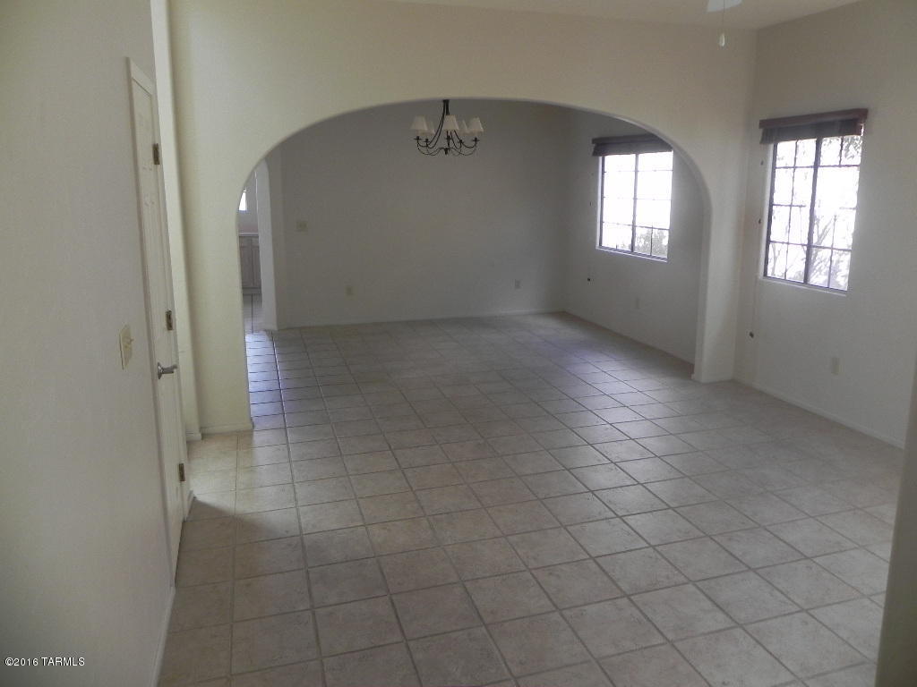 1737 E Deer Hollow Loop, Tucson, AZ 85737 photo 4