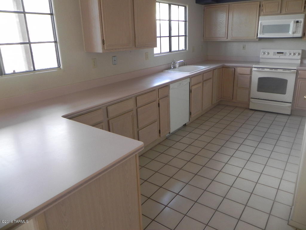 1737 E Deer Hollow Loop, Tucson, AZ 85737 photo 2