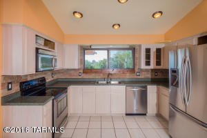 631 E Atlanta Pl, Vail, AZ 85641 photo 4