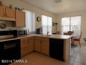 3433 W Desert Bend Loop, Tucson, AZ 85742 photo 9