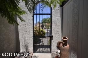 9740 E 2nd St, Tucson, AZ 85748 photo 4