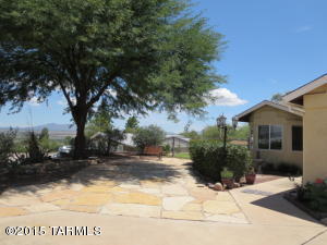 232 E Seneca Dr, Benson, AZ 85602 photo 2