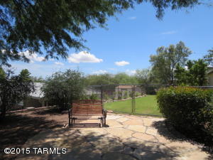232 E Seneca Dr, Benson, AZ 85602 photo 3