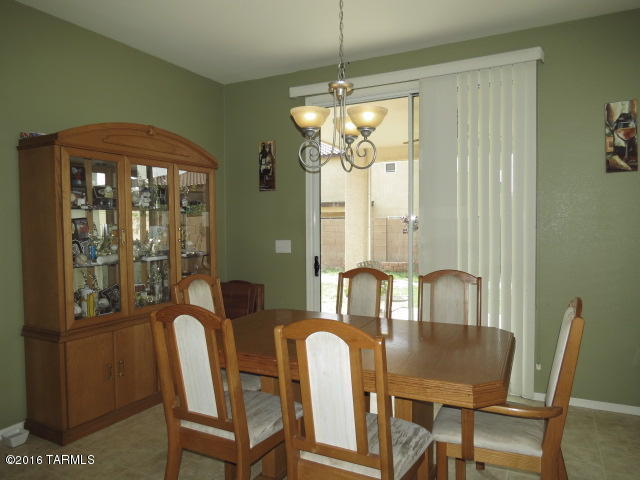 7042 S Beavertail Ln, Tucson, AZ 85756 photo 11