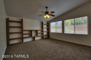 8243 N Equator Loop, Tucson, AZ 85741 photo 4