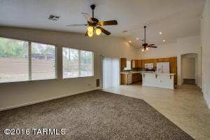 8243 N Equator Loop, Tucson, AZ 85741 photo 5
