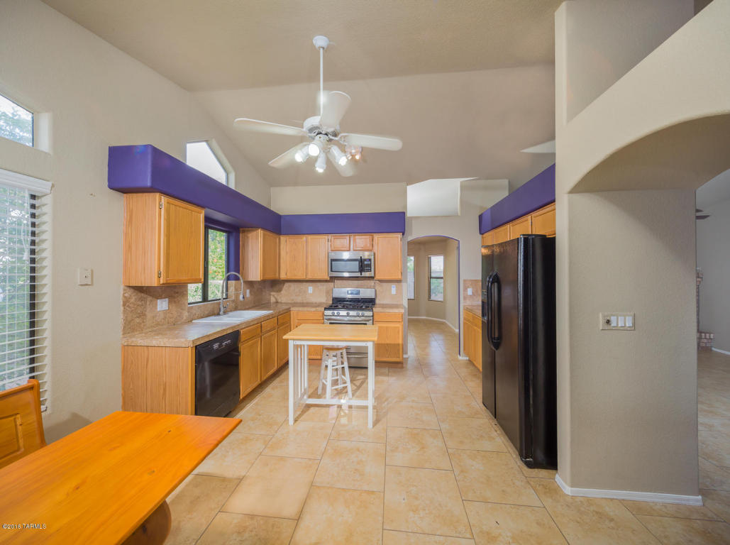 1580 E Grimaldi Pl, Tucson, AZ 85737 photo 4