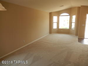 10207 E Buffaloberry Loop, Tucson, AZ 85748 photo 3