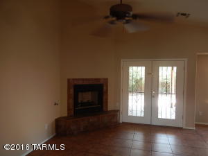 10207 E Buffaloberry Loop, Tucson, AZ 85748 photo 7