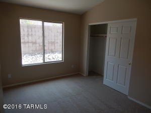 10207 E Buffaloberry Loop, Tucson, AZ 85748 photo 12