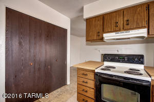 2105 E Pinon Dr, Tucson, AZ 85706 photo 10