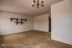 2105 E Pinon Dr, Tucson, AZ 85706 photo 7