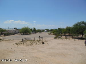 5967 E Leopard Frog Pl, Tucson, AZ 85756 photo 4