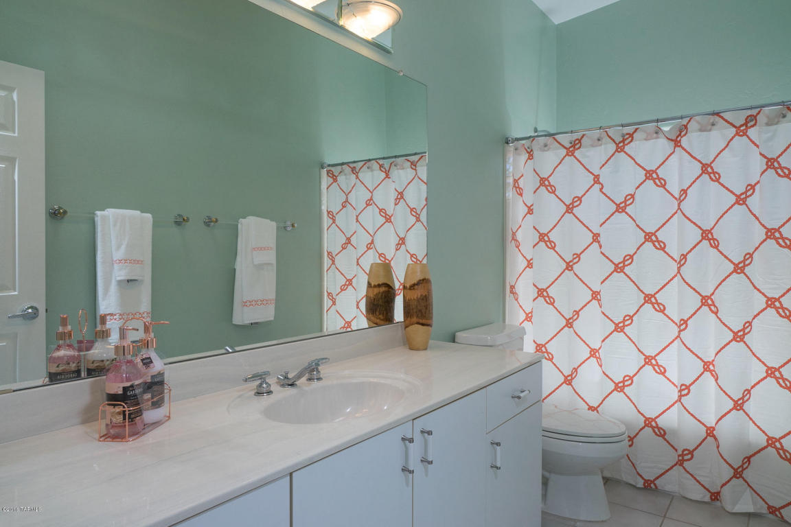 1490 E Tascal Loop, Tucson, AZ 85737 photo 8