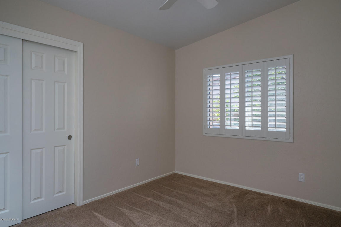 1490 E Tascal Loop, Tucson, AZ 85737 photo 6