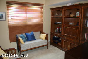 8925 E Maple Leaf Dr, Tucson, AZ 85710 photo 32