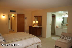 8925 E Maple Leaf Dr, Tucson, AZ 85710 photo 28
