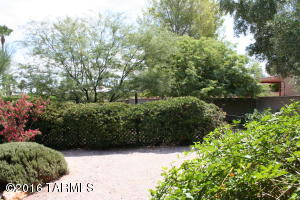 8925 E Maple Leaf Dr, Tucson, AZ 85710 photo 43