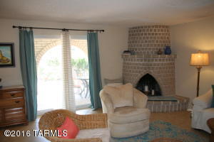 8925 E Maple Leaf Dr, Tucson, AZ 85710 photo 13