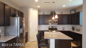 7964 S Dolphin Way, Tucson, AZ 85756 photo 5