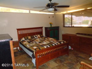 8532 E Kenyon Dr, Tucson, AZ 85710 photo 17