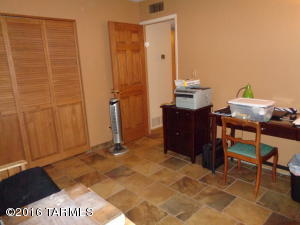 8532 E Kenyon Dr, Tucson, AZ 85710 photo 24