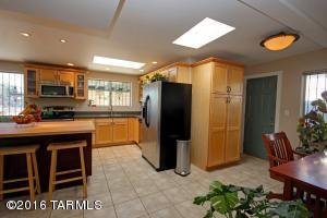 9342 E 33rd St, Tucson, AZ 85710 photo 4
