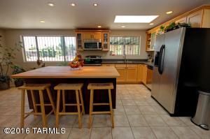 9342 E 33rd St, Tucson, AZ 85710 photo 3