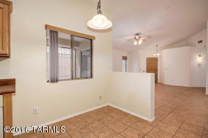 10528 E Feltleaf Willow Trl, Tucson, AZ 85747 photo 11