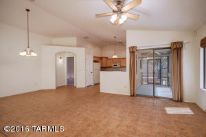 10528 E Feltleaf Willow Trl, Tucson, AZ 85747 photo 4