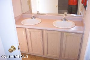 9422 E Cork St, Tucson, AZ 85747 photo 13