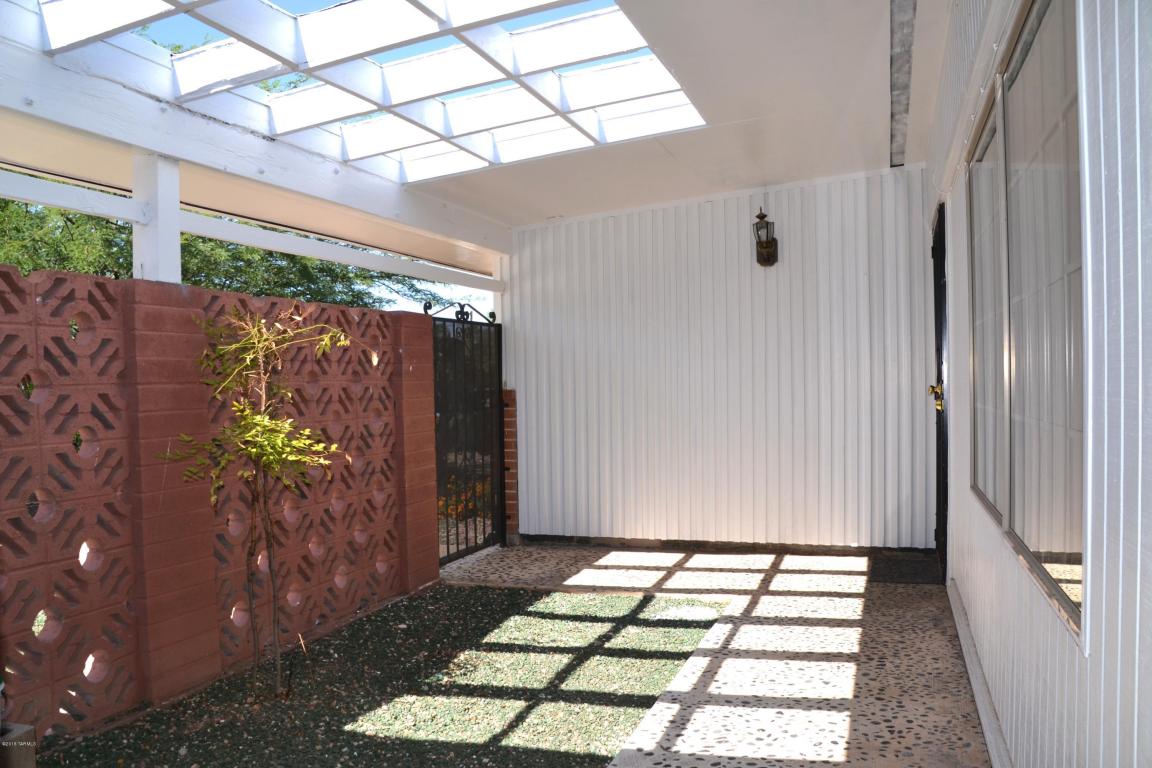 5861 E Hampton St, Tucson, AZ 85712 photo 11
