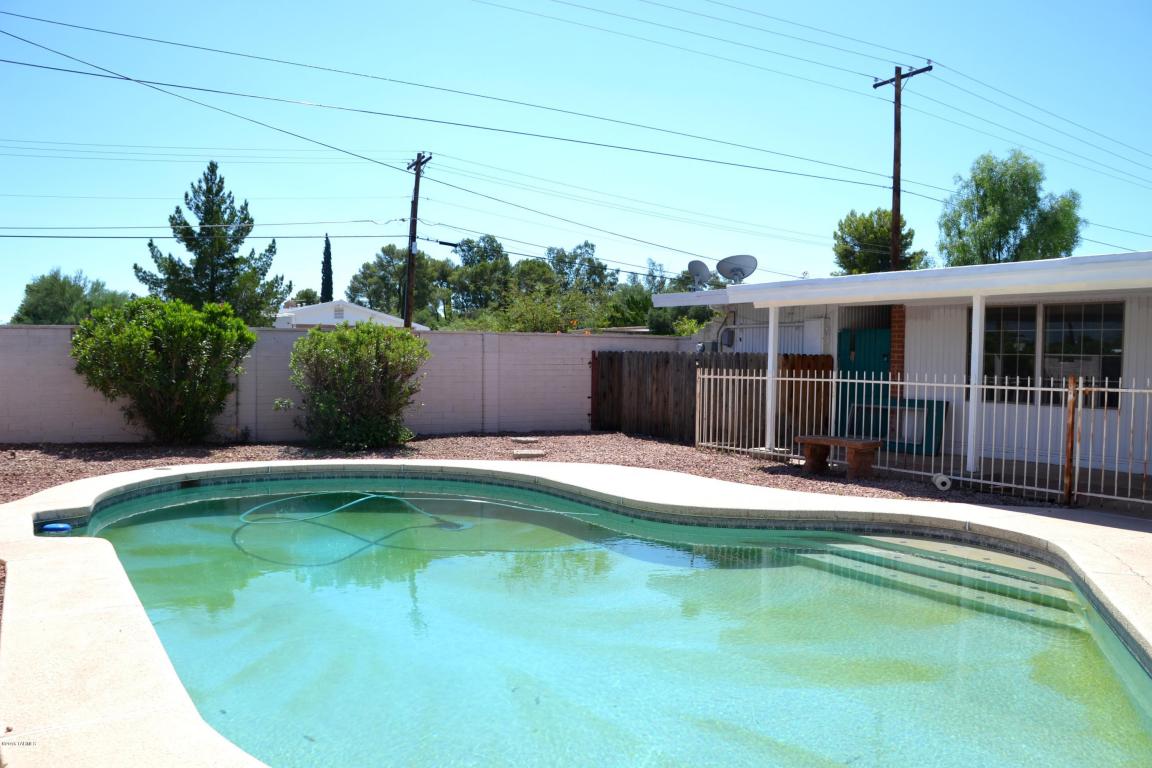 5861 E Hampton St, Tucson, AZ 85712 photo 2