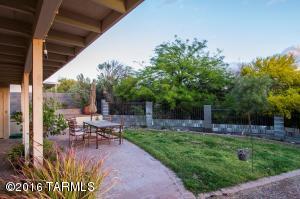 10980 E Trailhead Rd, Tucson, AZ 85748 photo 2
