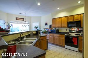 10980 E Trailhead Rd, Tucson, AZ 85748 photo 9