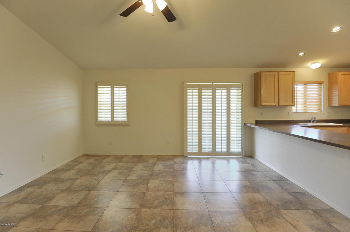 8045 E Snakeroot Dr, Tucson, AZ 85710 photo 8