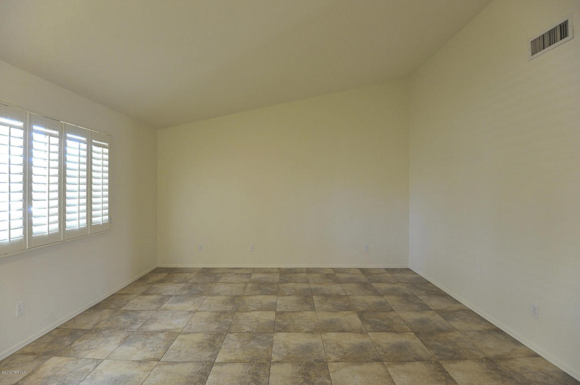 8045 E Snakeroot Dr, Tucson, AZ 85710 photo 3