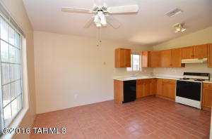 3041 E Loretta Dr, Tucson, AZ 85716 photo 6