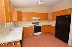 3041 E Loretta Dr, Tucson, AZ 85716 photo 4