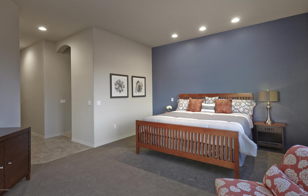 8927 E Wright School Loop, Tucson, AZ 85715 photo 7