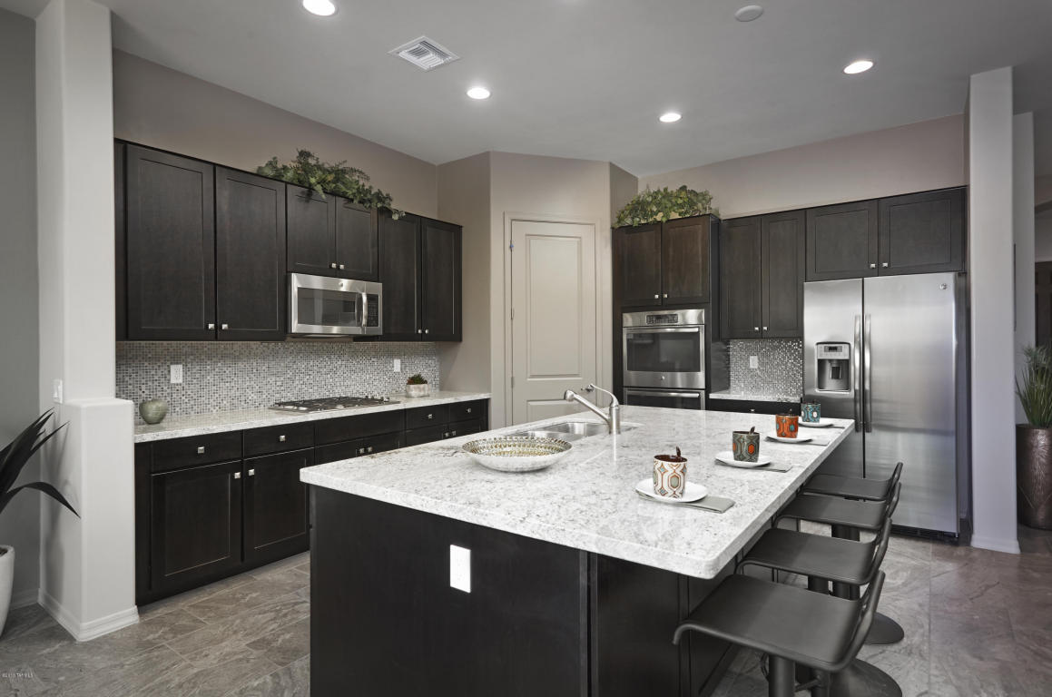 8927 E Wright School Loop, Tucson, AZ 85715 photo 6