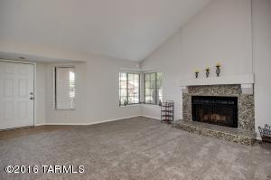 9840 E Harmony Ln, Tucson, AZ 85748 photo 4