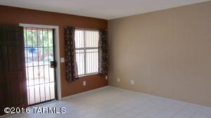 5968 E Sun County Blvd, Tucson, AZ 85712 photo 9