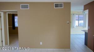 5968 E Sun County Blvd, Tucson, AZ 85712 photo 8