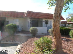 5968 E Sun County Blvd, Tucson, AZ 85712 photo 2