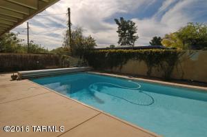 2202 E Hedrick Dr, Tucson, AZ 85719 photo 2
