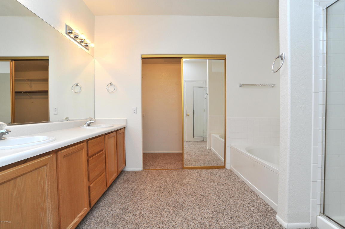 8943 E Autumn Sage St, Tucson, AZ 85747 photo 24