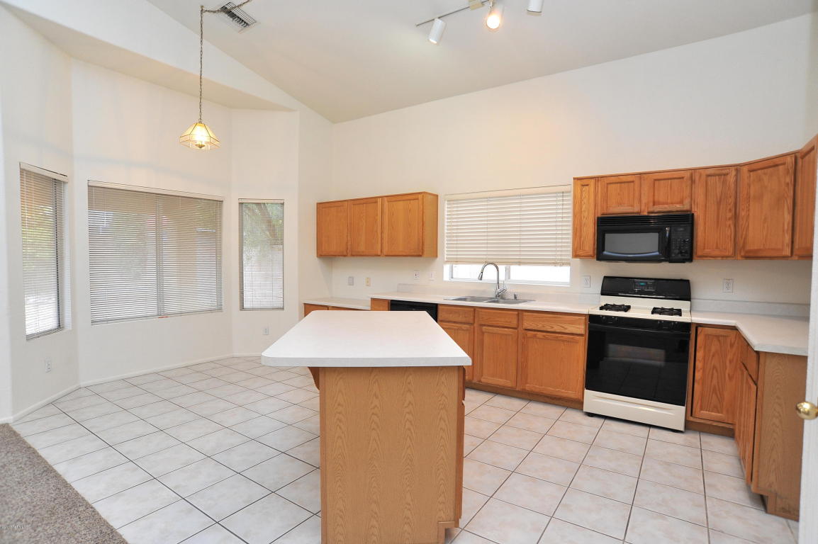 8943 E Autumn Sage St, Tucson, AZ 85747 photo 13