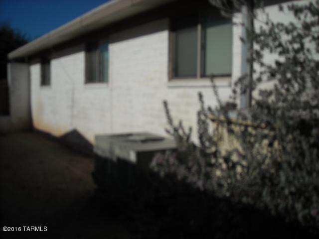 7932 E Hayne Pl, Tucson, AZ 85710 photo 6